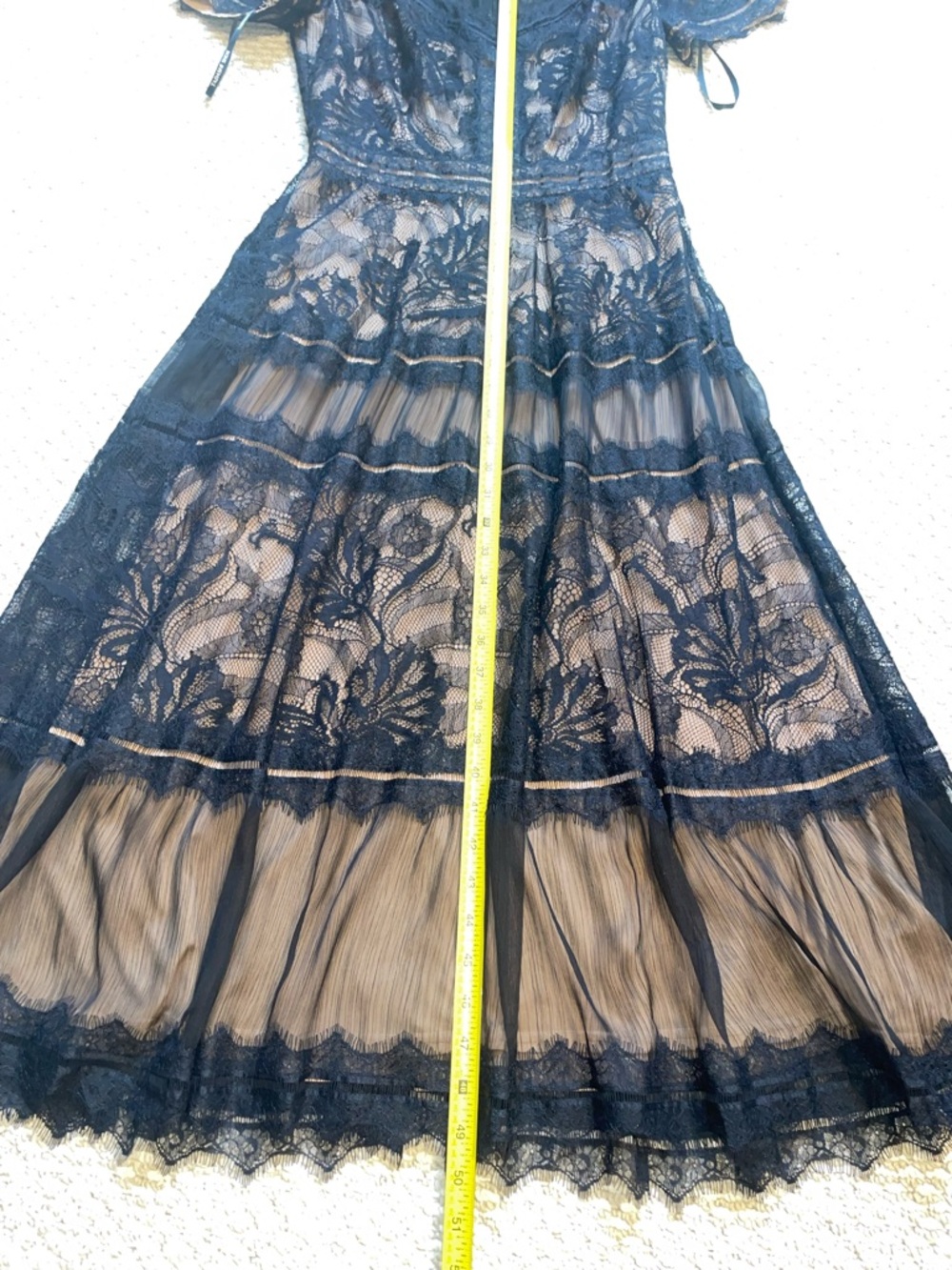 TADASHI SHOJI CAMILLA TEA-LENGTH BLACK LACE DRESS Size 6 - Picture 7 of 12